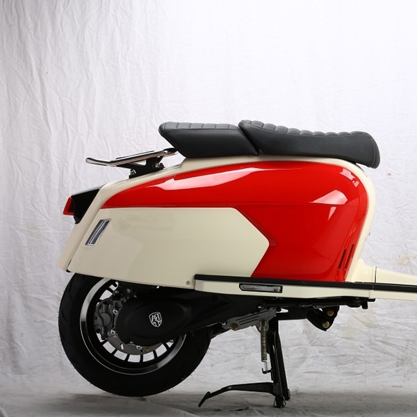 Royal Alloy Right Side panel Odyssey/Ivory External Bolt hole